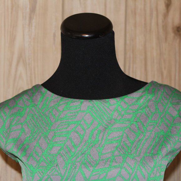 SALE Prevett Criss Cross Back Green Gray Lightweight Dress Small S Pre-Loved - Picture 8 of 15